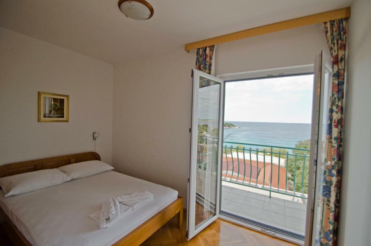Buntin Apartments Primošten Eksteriør billede